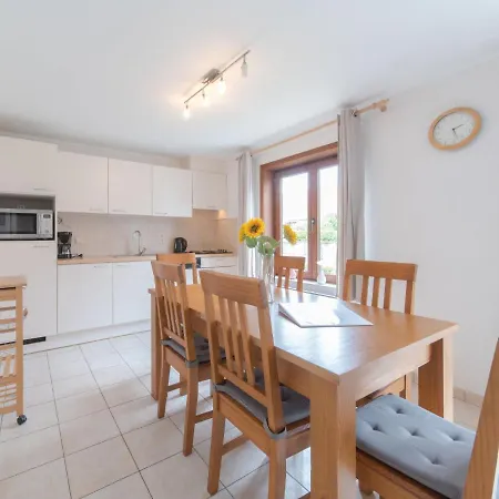 Vissershuisje 9-21 With Parking By Interhome Casa vacanze