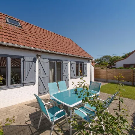 Casa vacanze Vissershuisje 9-21 With Parking By Interhome Bredene