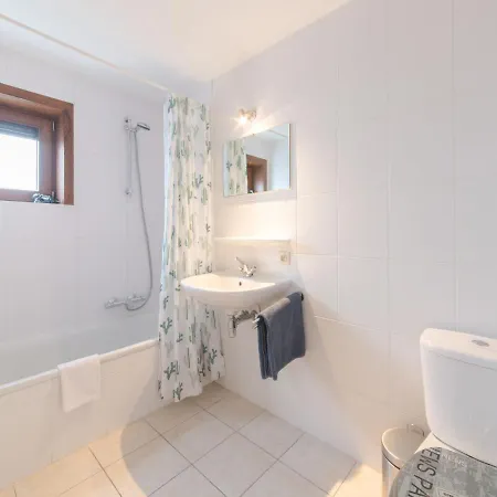 Vissershuisje 9-21 With Parking By Interhome Casa vacanze